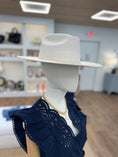 Load image into Gallery viewer, Goldie Palm Hat I Medium