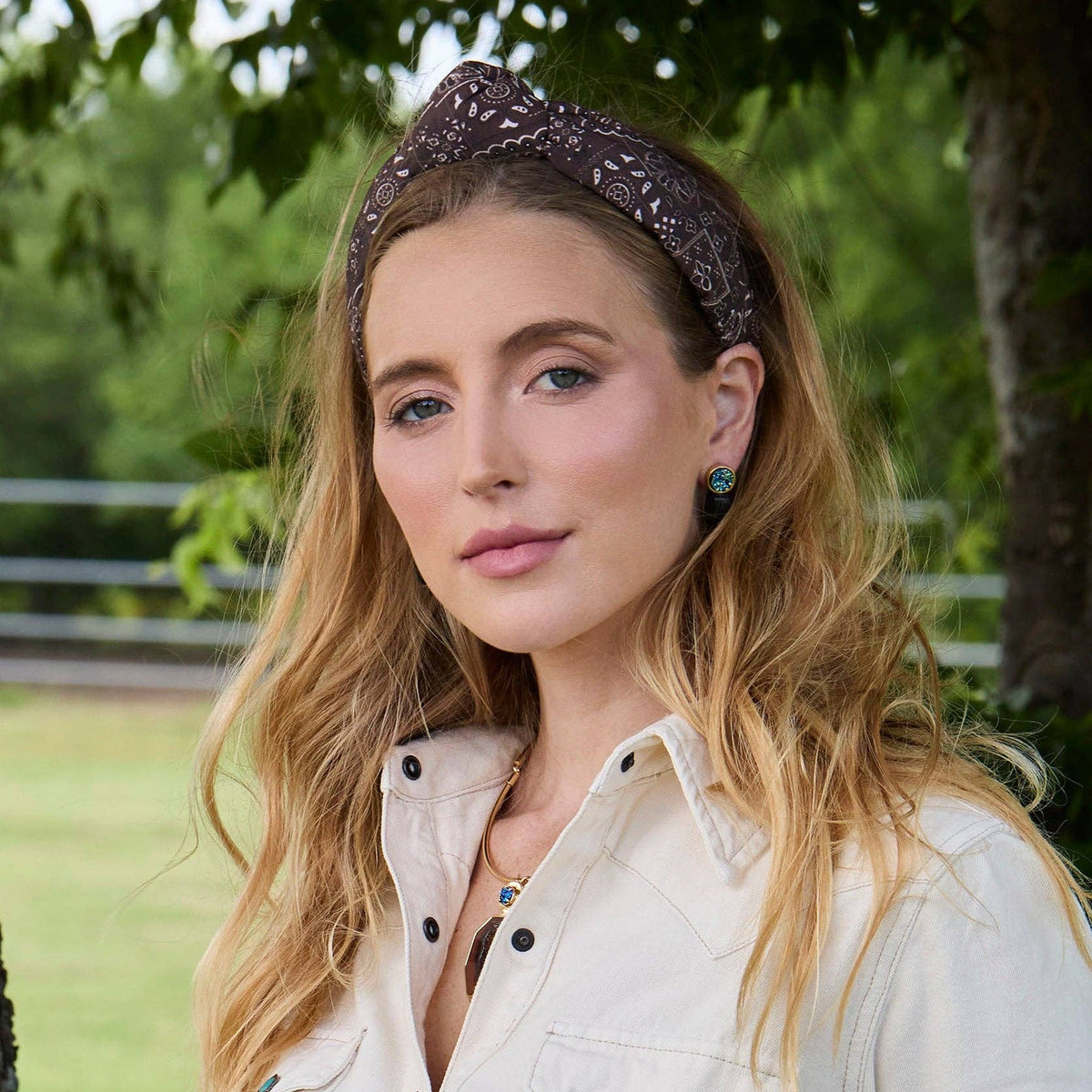 SADDLE BROWN KNOTTED BANDANA HEADBAND