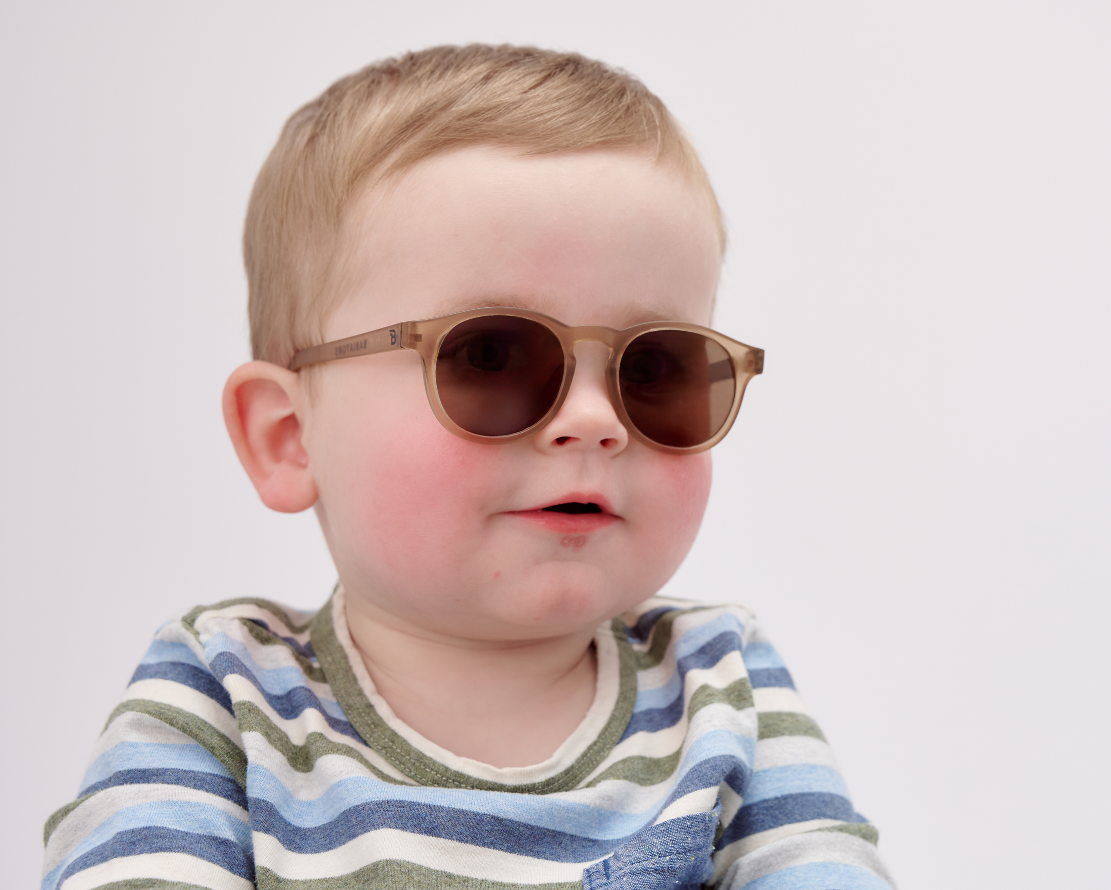 Cocoa Cloud Transparent Keyhole Sunglasses with Amber Lens: Ages 0-2