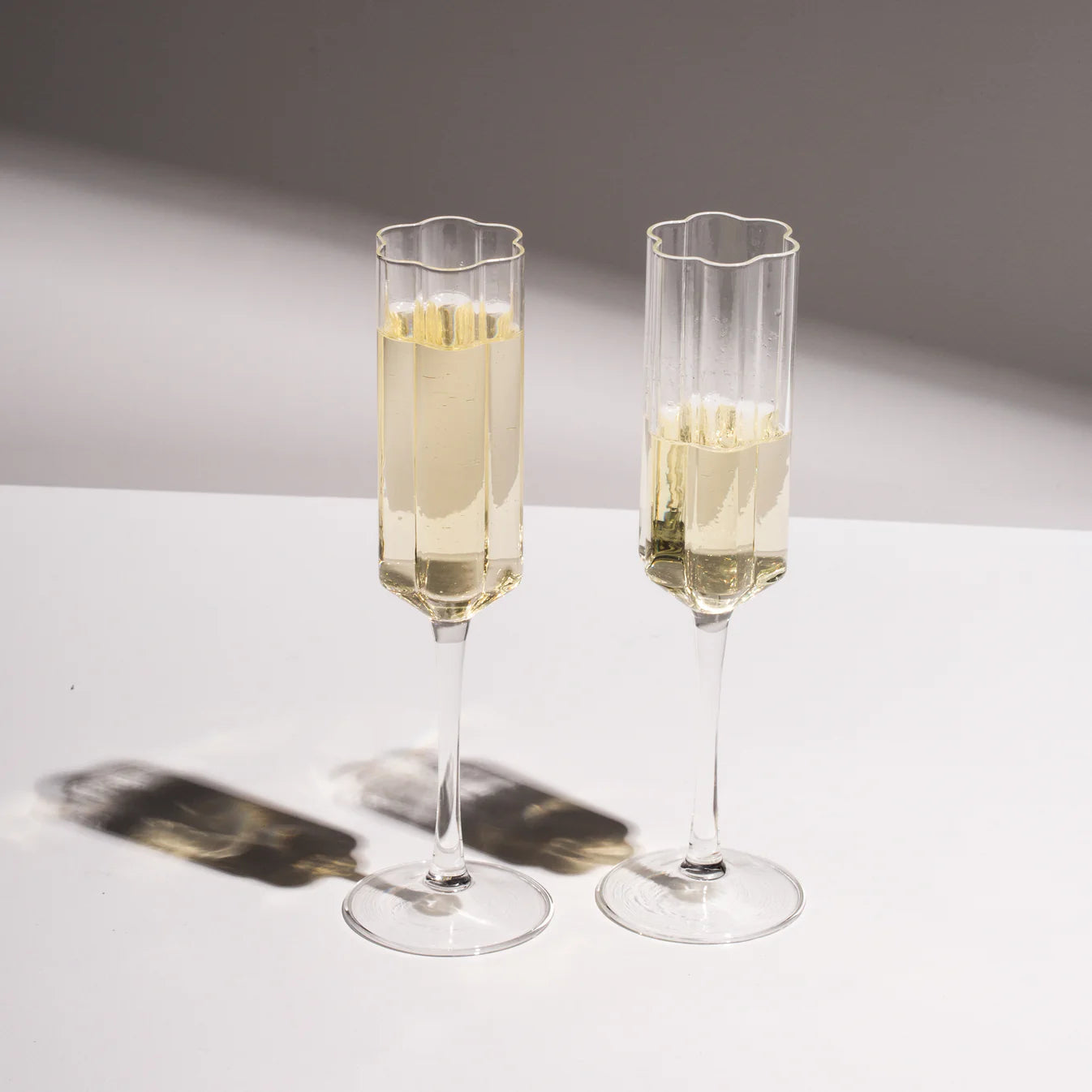 Clear Wave Flutes | Set of 2