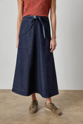 Load image into Gallery viewer, Belted Pocket Front Skirt
