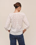 Load image into Gallery viewer, 3/4 Sleeve Pullover- Ivory
