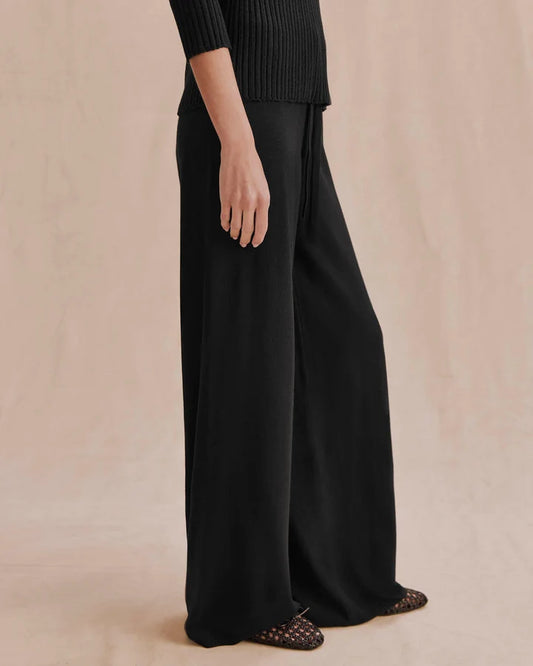 Georgie Pant I Black
