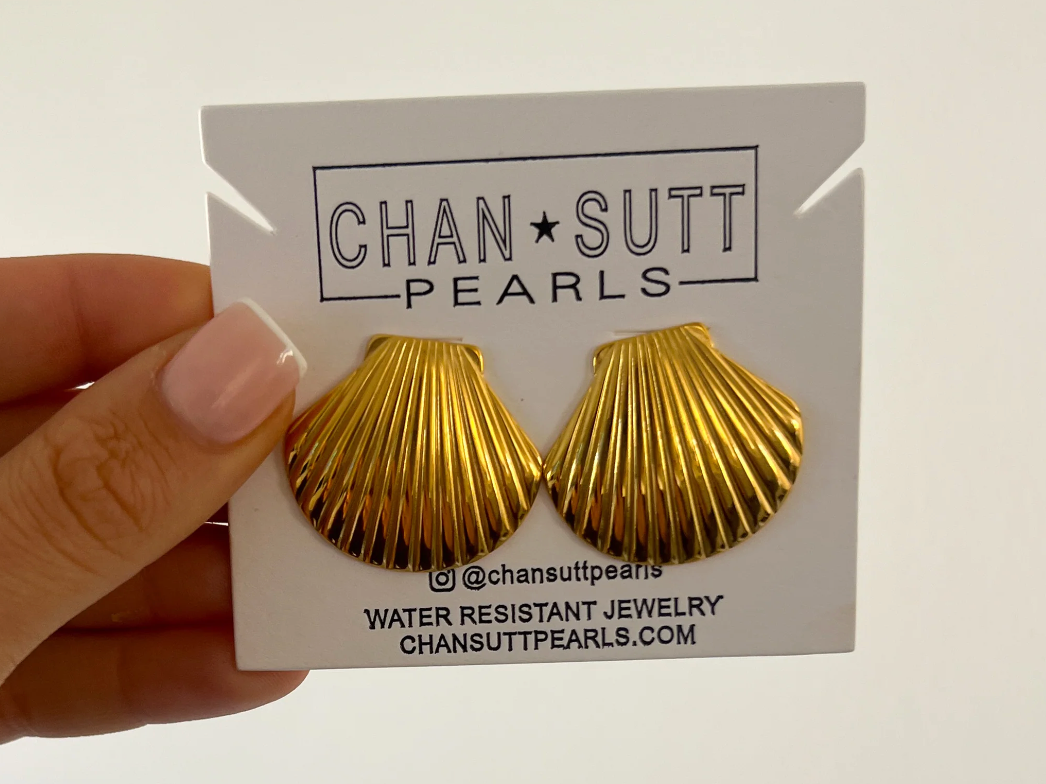 Shell Earrings