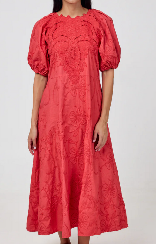 Evelyn Maxi