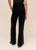 Load image into Gallery viewer, Sleek Wide Legs Pants
